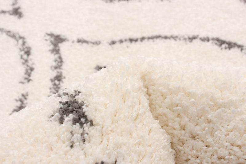 Carpette à poil long Gael ivoire 3 pi 11 po x 6 pi 0 po