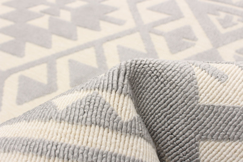 Carpette Gaia gris clair 3 pi 11 po x 5 pi 7 po