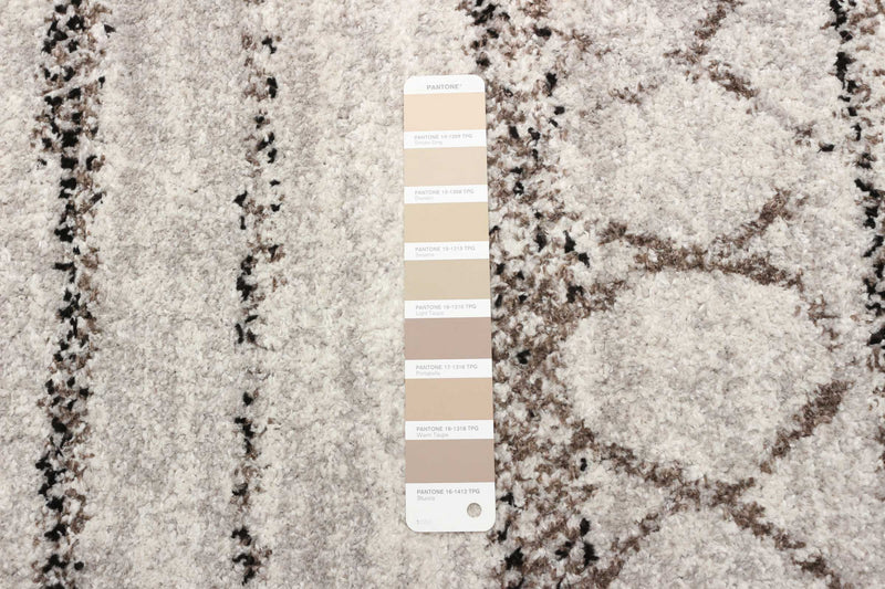  Carpette Vera Aztec ivoiregrise - 7 pi 10 po x 10 pi 5 po
