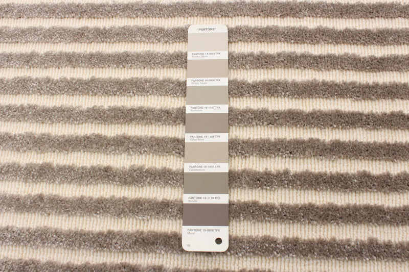 Carpette Kiah taupe 6 pi 7 po x 9 pi 6 po
