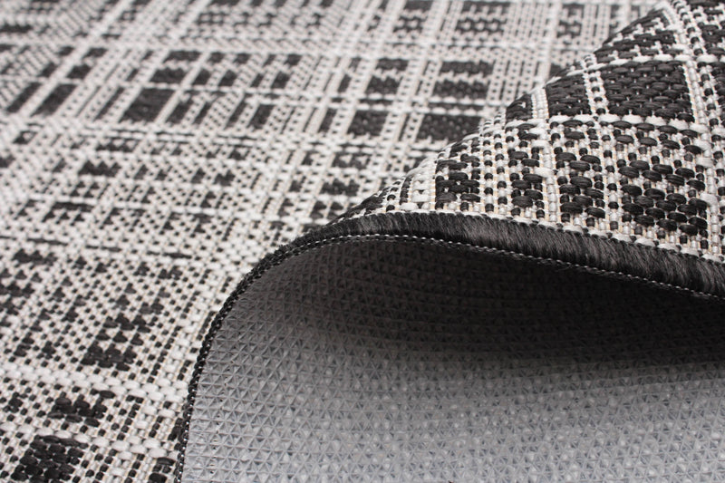 Carpette Panthea noire - 4 pi 4 po x 6 pi 5 po