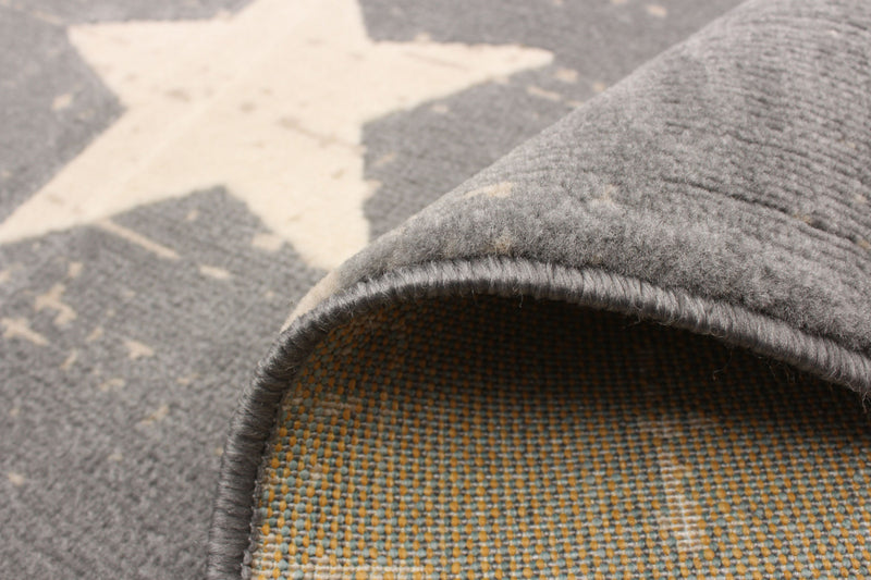 Carpette Ira grise 2 pi 8 po x 4 pi 11 po