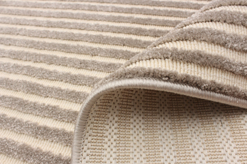 Carpette Kiah taupe 5 pi 3 po x 7 pi 7 po