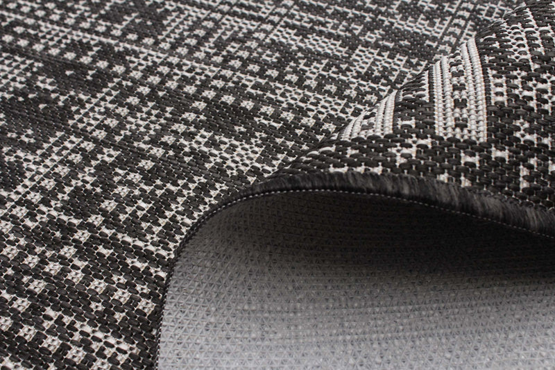 Carpette Joni noire - 3 pi 3 po x 4 pi 7 po
