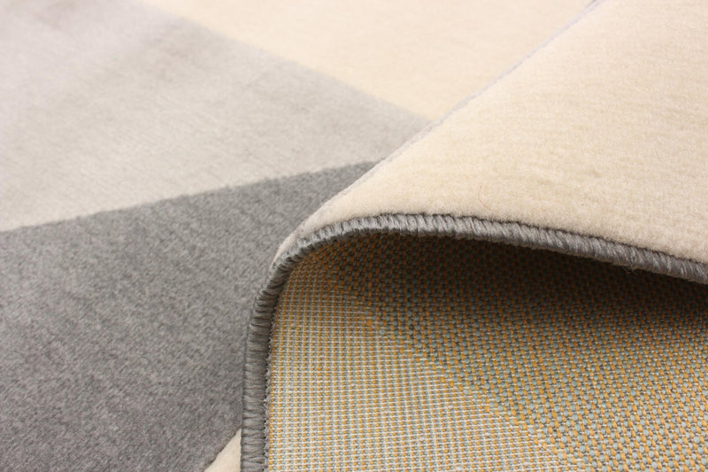 Carpette Nuria grise 5 pi 3 po x 7 pi 7 po