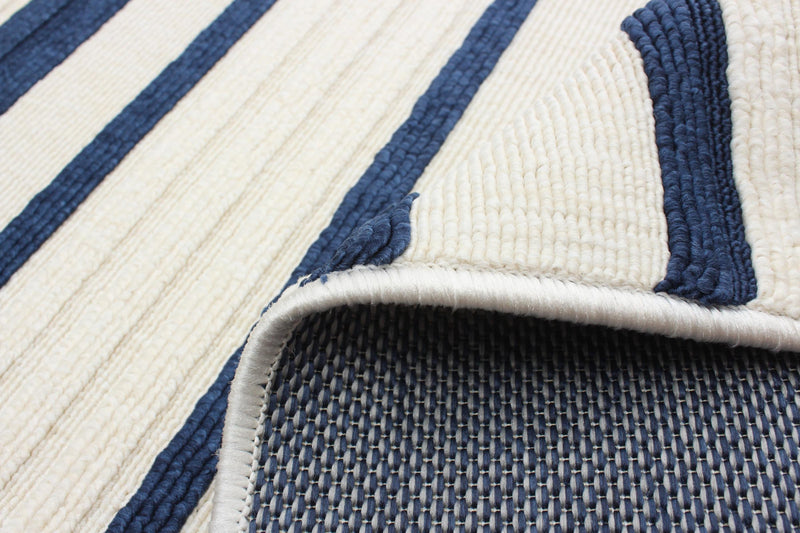 Carpette Talya bleueivoire 4 pi 7 po x 6 pi 7 po