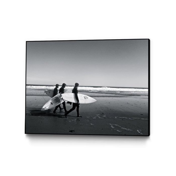 Œuvre d'art murale sur toile encadrée noire « Surfers Iii » 32 x 24