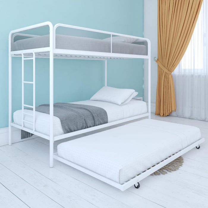 Lits superposés Elia de Atwater Living Dorel Home en métal avec 3 lits simples - blancs