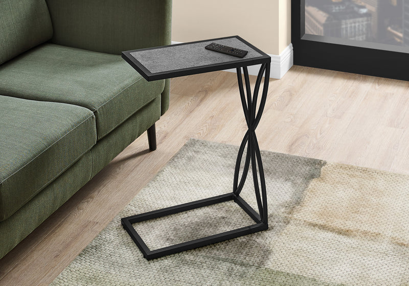 Table d’appoint métal noir et d’apparence pierre gris
