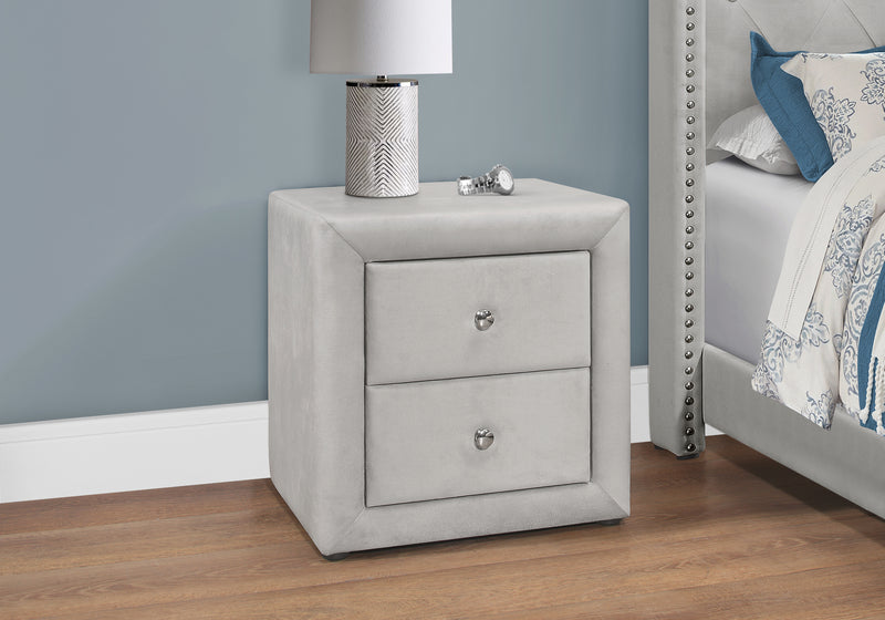 Table de nuit en velours gris clair