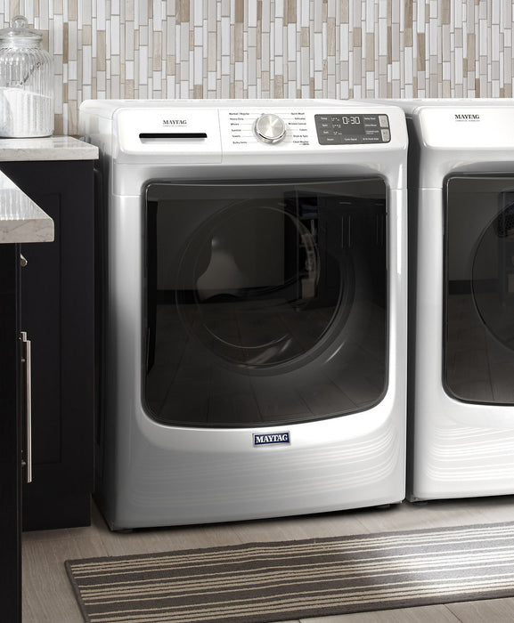 Laveuse à la vapeur haute efficacité Maytag à chargement frontal de 4,8 pi³ - blanche - superposable - MHW6630HW