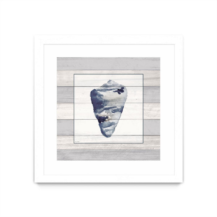 Œuvre d’art murale encadrée blanche et mate « Muted Blue Shell On Wood » 30 x 30