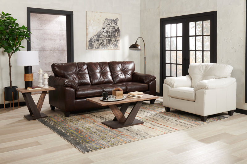Fauteuil Addison de 42 po fabriqué au Canada en tissu d’apparence cuir avec coussin de siège amovible et capitonnage - beige