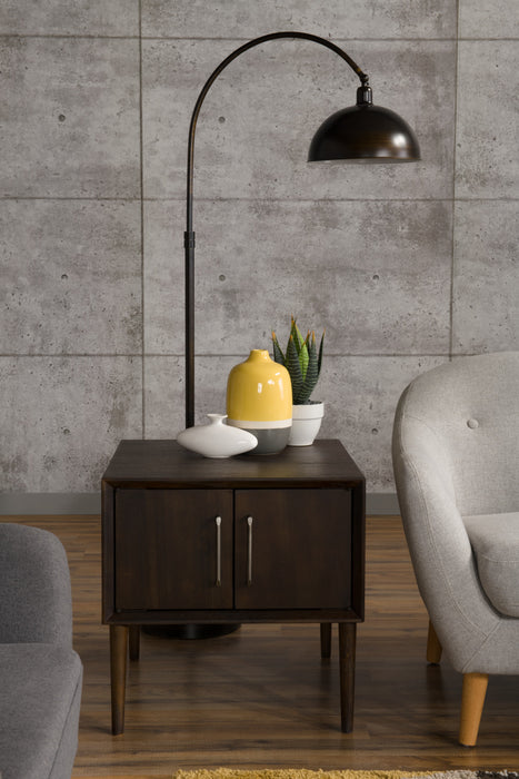 Table de bout rétro Kisper de 22,13 po avec rangement - bois brun foncé