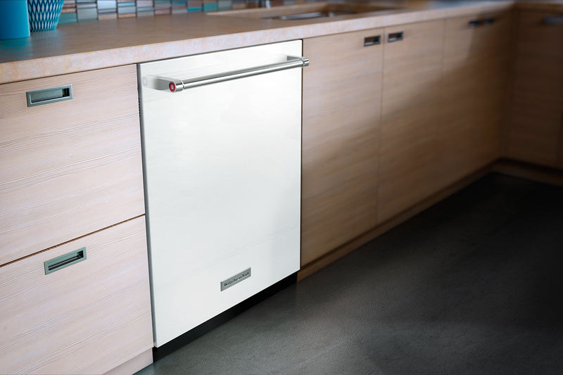 Lave-vaisselle KitchenAid de 24 po avec option de séchage améliorée ProDryMC - blanc