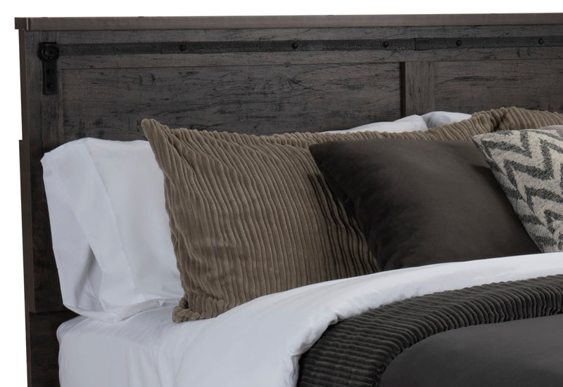 Ensemble de chambre à coucher Grayson 5 pièces rustique fabriqué au Canada avec lit, commode et miroir, gris foncé - format très grand lit