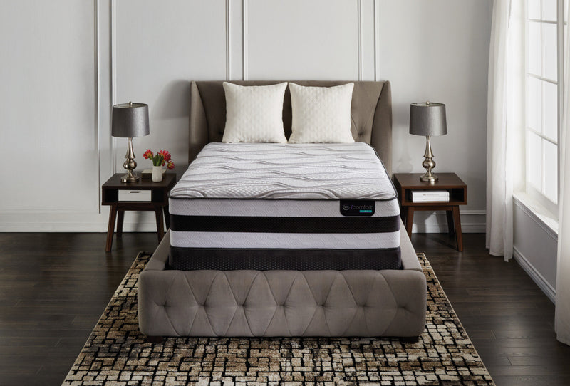 Ensemble matelas ferme divisé à profil bas Valentine Hybride iComfort de Serta pour grand lit 