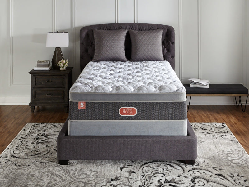 Ensemble moelleux Euro-plateau divisé à profil bas Hotel Diamond 5 de Beautyrest pour grand lit