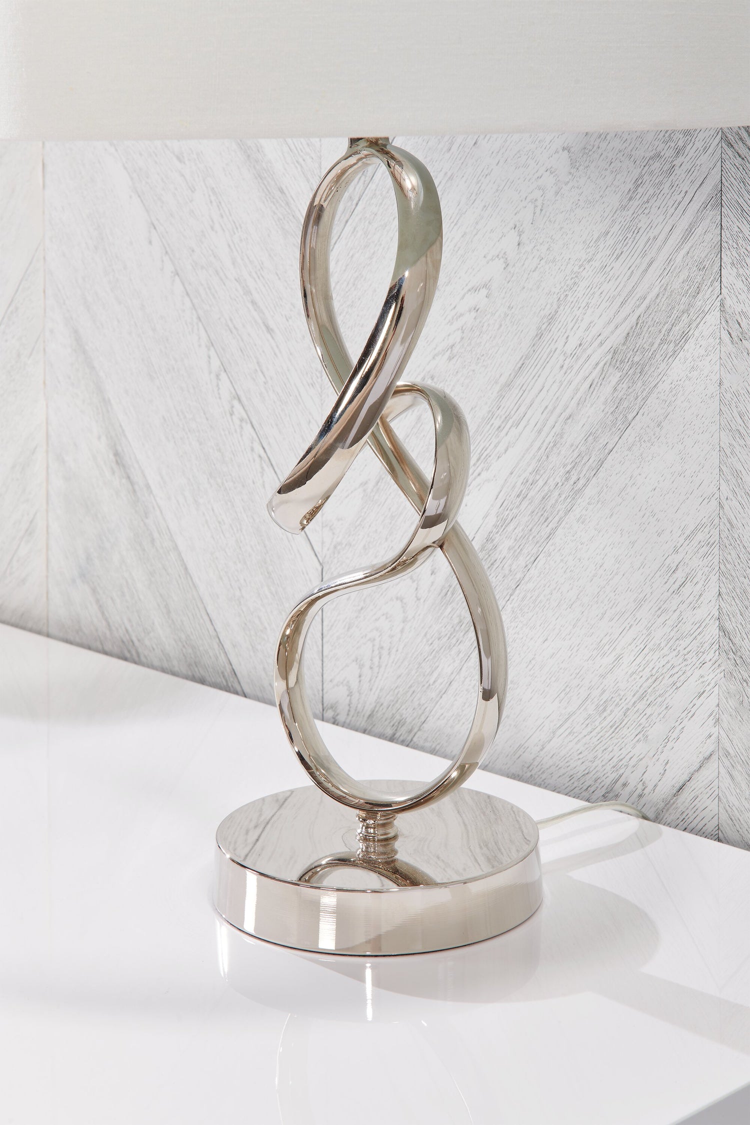 Artemide Lampe De Table La Petite Métal Plastique Blanc / H 37 Cm - Artemide pas cher Artemide Lampe De Table La Petite Métal Plastique Blanc / H 37 Cm - Artemide pas cher