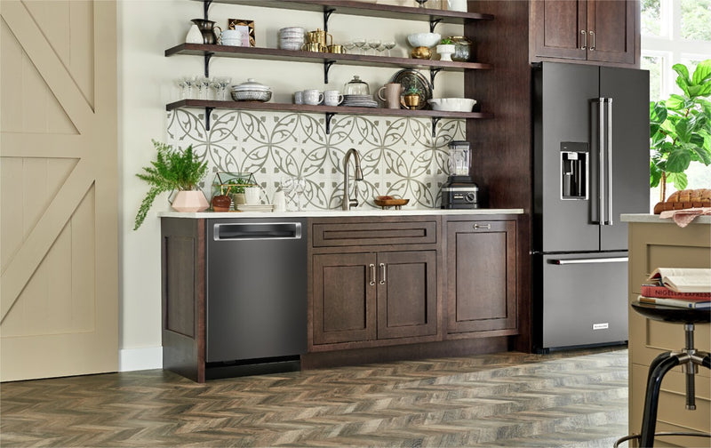 Lave-vaisselle encastré KitchenAid de 24 po et de 44 dBA avec commandes sur le dessus et 3e panier - acier inoxydable noir avec fini PrintShieldMC - KDPM604KBS
