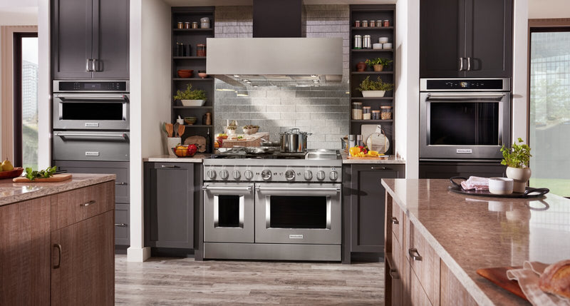 Cuisinière intelligente à gaz KitchenAid de 6,3 pi³ avec autonettoyage - acier inoxydable - KFGC558JSS