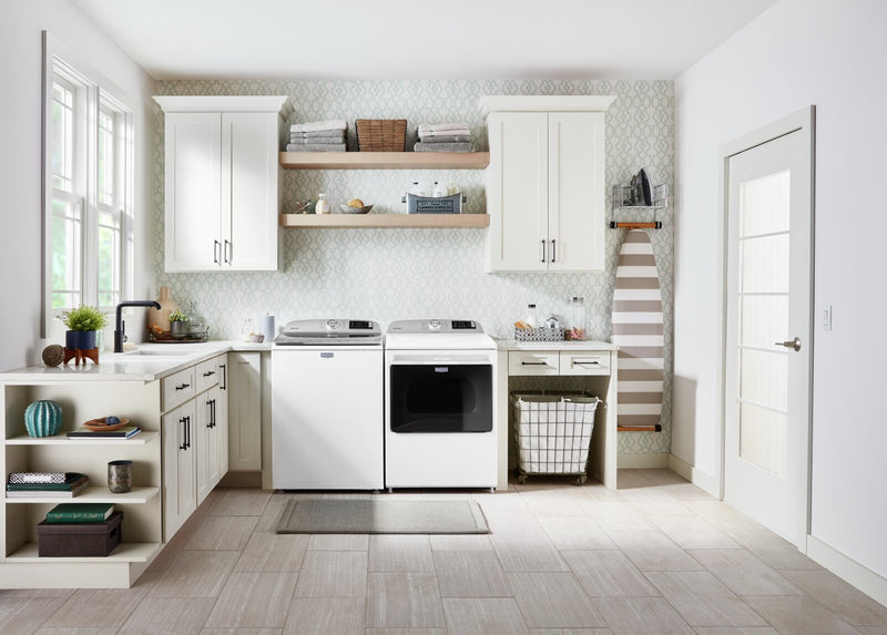 Laveuse intelligente Maytag à chargement par le haut de 5,4 pi³ - blanche - MVW6230HW