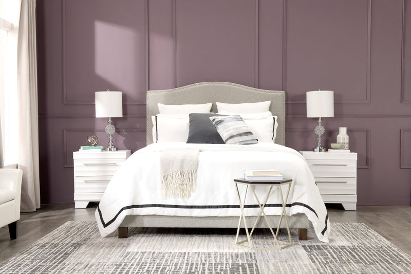 Table de nuit Olivia de 23,5 po (L) x 25,2 po (H) à 2 tiroirs, fabriquée au Canada - blanche