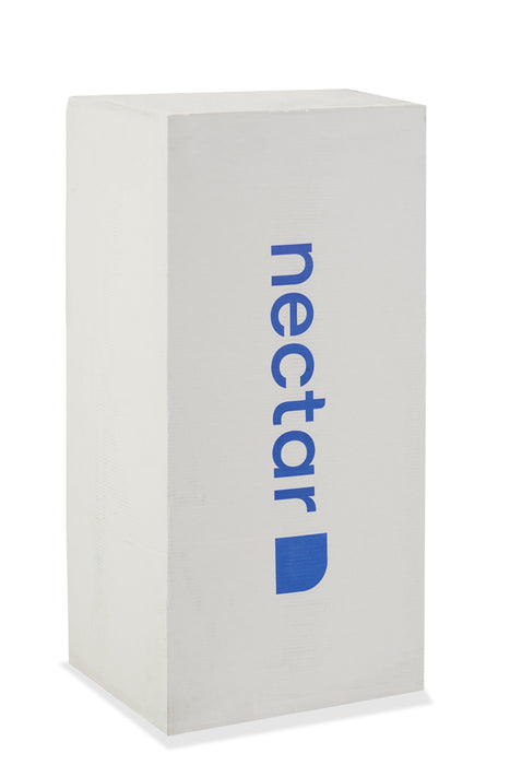 Matelas semi-ferme dans une boîte Classic de Nectar pour lit simple