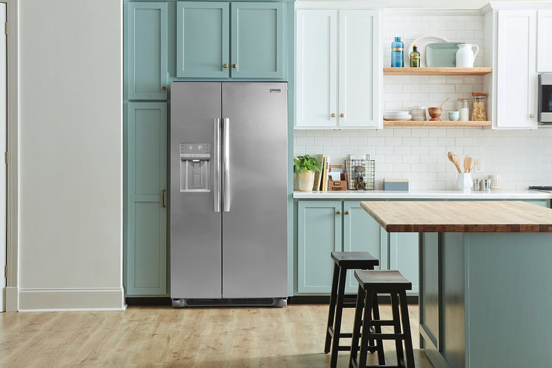 Réfrigérateur Frigidaire Gallery de 22,3 pi³ et de 36,1 po de profondeur comptoir à compartiments juxtaposés - acier inoxydable Smudge-ProofMD - GRSC2352AF