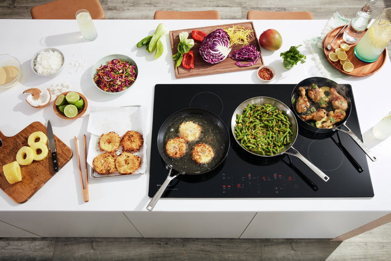 Surface de cuisson à induction KitchenAid de 36 po à 5 éléments - acier inoxydable - KCIG556JSS