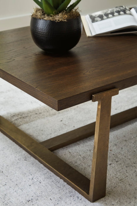 Table à café contemporaine Terza de 55,13 po - dessus en bois brun foncé avec pattes en métal bronze