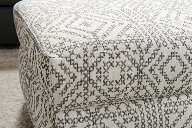 Pouf de rangement personnalisable The Trunk de Sofa Lab de 39 po fabriqué au Canada en tissu - Greystone multicolore