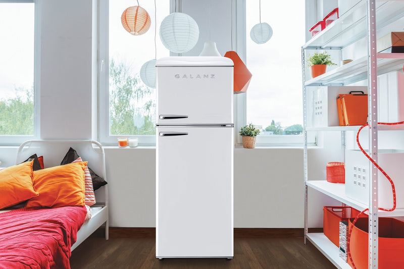 Réfrigérateur Galanz de 12 pi³ et de 23,7 po à congélateur supérieur - blanc milkshake - GLR12TWEEFR