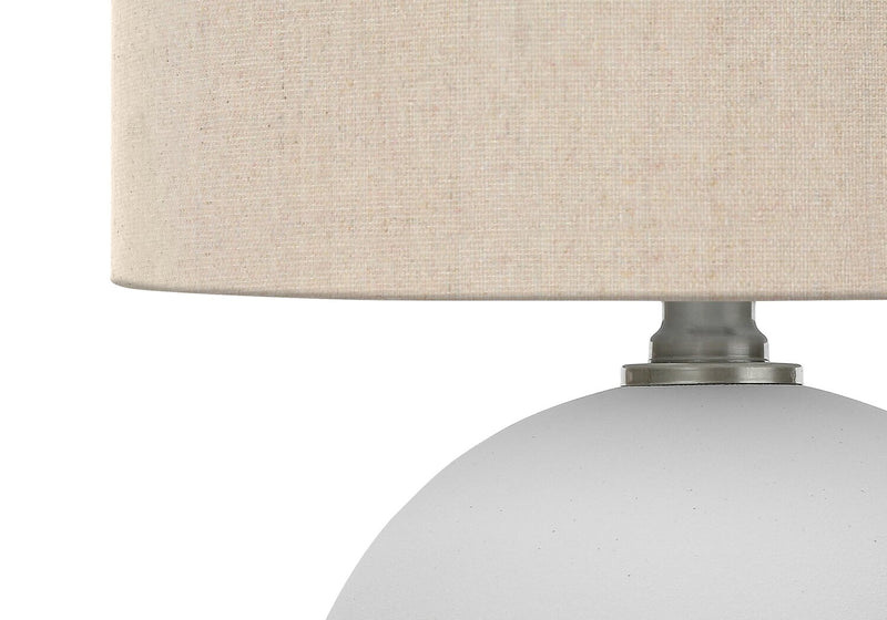 Lampe de table de 16 po en céramique crème avec abat-jour cylindrique