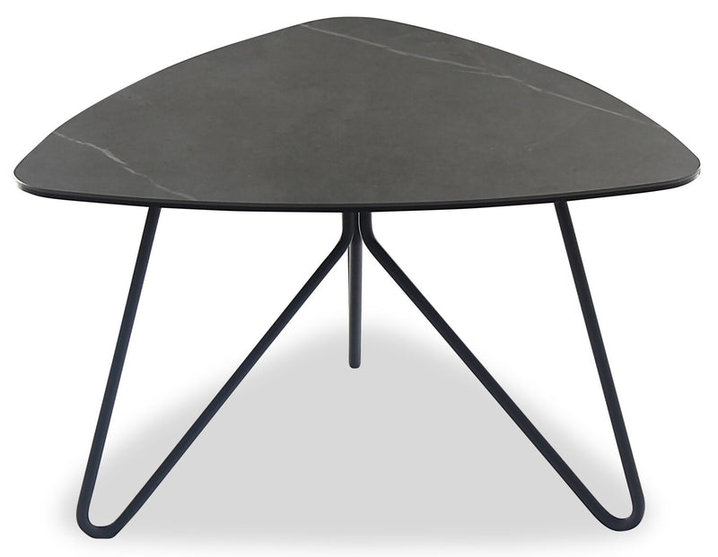 Table de bout triangulaire moderne Hamilton de 29,72 po - dessus en imitation de marbre gris avec pattes en métal noir
