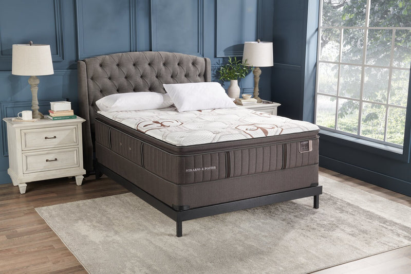 Matelas à plateau-coussin Crystal Palace collection Founders de Stearns & Foster pour très grand lit