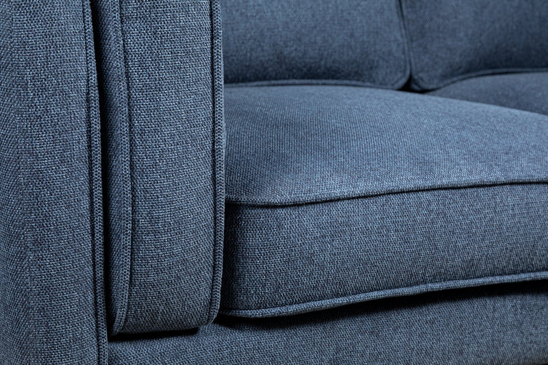 Causeuse Kassia de Kort & Co. de 65,4 po en tissu d’apparence lin avec base et pattes en bois - bleue