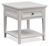 Table de bout traditionnelle Heron Cove de 20 po avec rangement et tablette - pin blanc