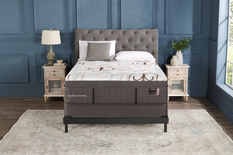 Matelas à Euro-plateau Cardiff City collection Founders de Stearns & Foster pour lit double