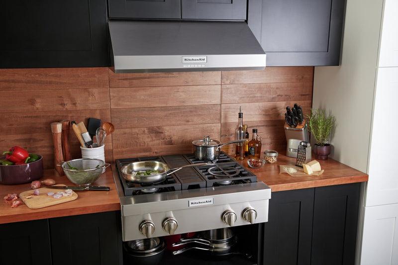 Hotte de cuisinière sous l'armoire KitchenAid de 30 po de style commercial - KVUC600KSS