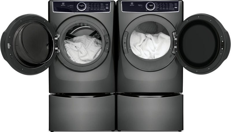 Laveuse à chargement frontal de 5,2 pi³ et sécheuse à gaz de 8 pi³ de Electrolux – titanes