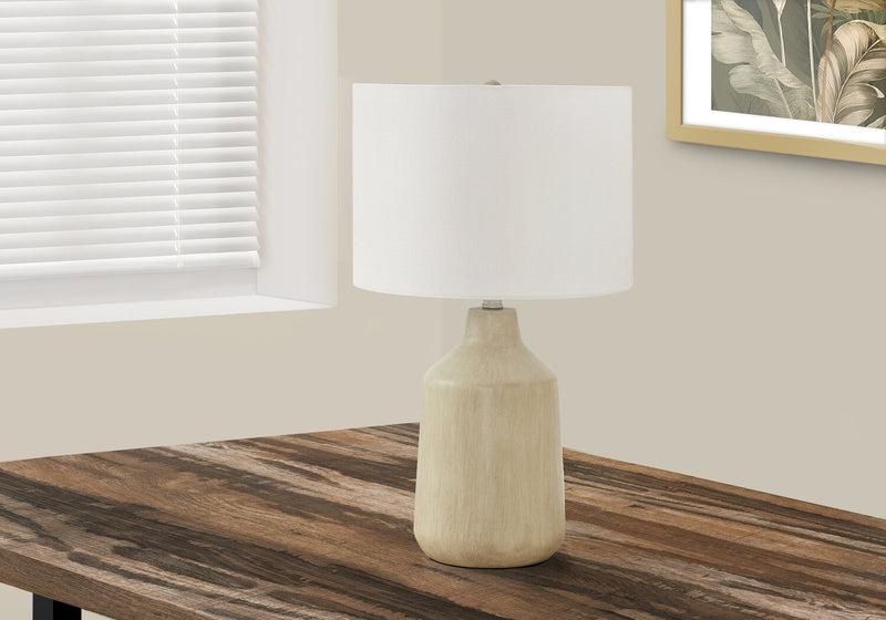Lampe de table de 24 po béton beige avec abat-jour blanc