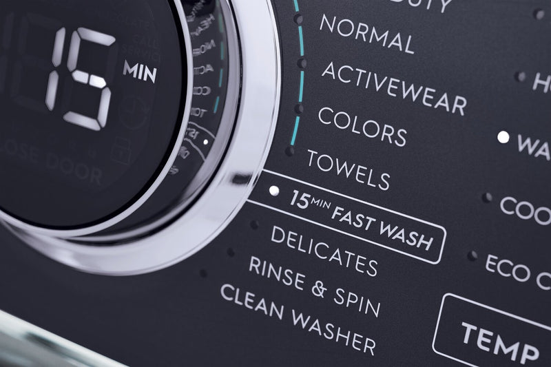 Laveuse à la vapeur haute efficacité Electrolux à chargement frontal de 4,5 pi³ - blanche - superposable - ELFW7537AW