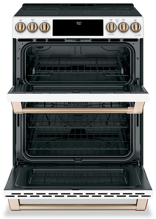 Cuisinière intelligente électrique Café de 7 pi³ avec convection européenne véritable et grilles autonettoyantes - blanc mat - CCES750P4MW2