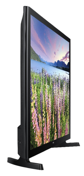 Téléviseur intelligent Samsung Full HD de 40 po à 60 Hz à rétroéclairage direct DEL avec sublimateur de couleurs Wide Color Enhancer (UN40N5200AFXZC)