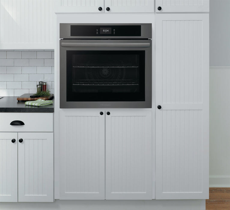 Four mural simple électrique Frigidaire de 5,3 pi³ et de 30 po avec convection à ventilateur - acier inoxydable noir - FCWS3027AD