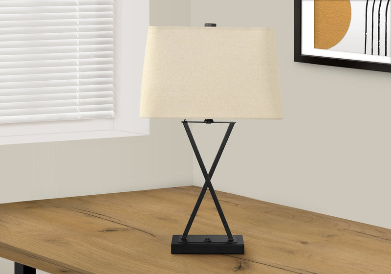 Lampe de table de 25 po en métal noir avec recharge USB