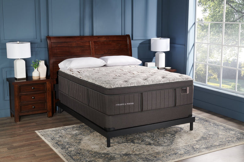 Ensemble sommier divisé Stearns & Foster pour grand lit
