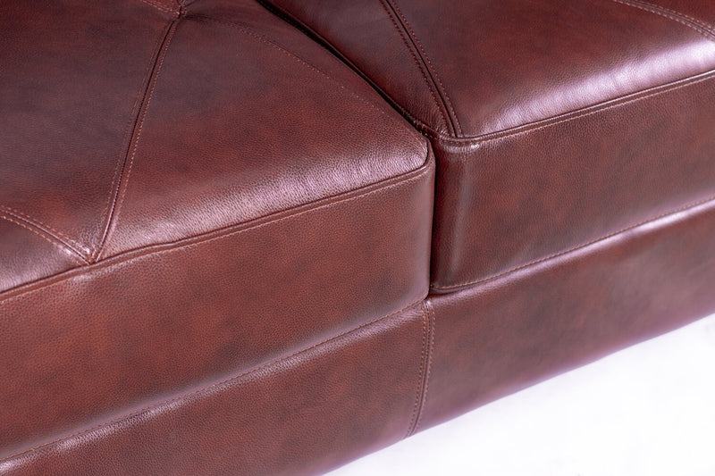 Sofa Vita de Château d’Ax de 87 po en cuir 100 % véritable avec coutures à motif de diamant et pattes en bois - brun
