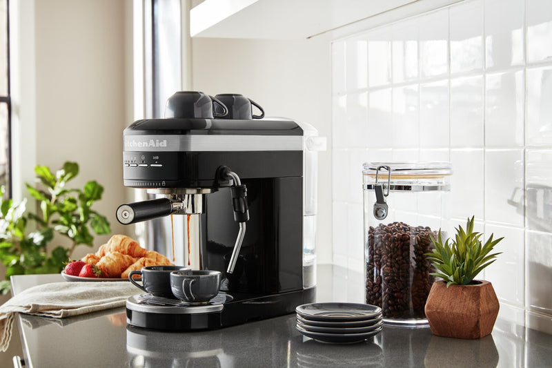 Machine à espresso semi-automatique KitchenAid en métal - KES6503OB